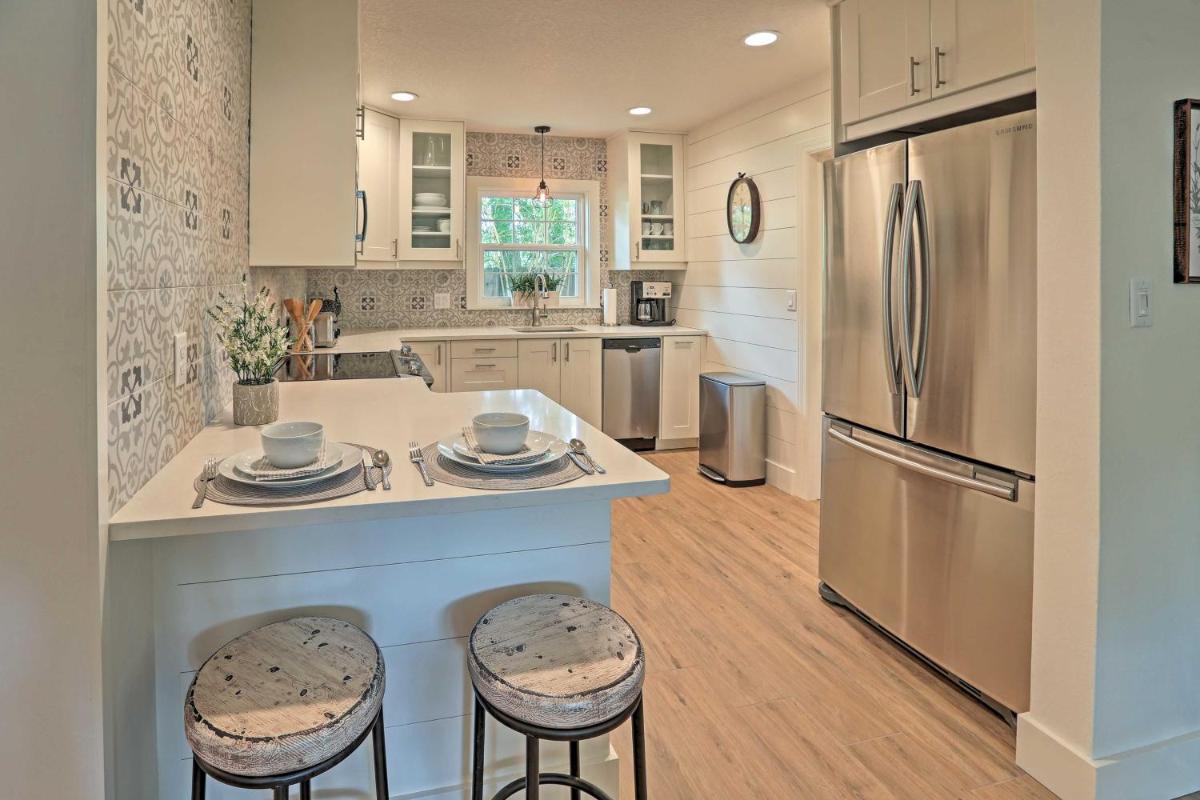 Orlando Vacation Rental Less Than 2 Miles to Lake Ivanhoe! - image 7