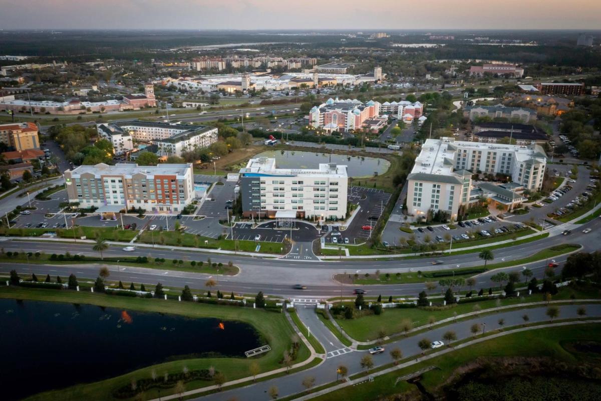 Aloft Orlando Lake Buena Vista - image 3
