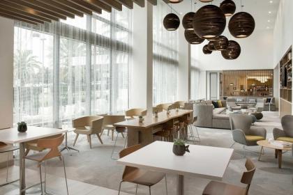Element Orlando Universal Blvd - image 8
