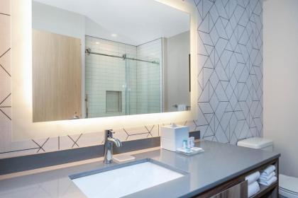 TRYP by Wyndham Orlando - image 4