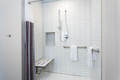 TRYP by Wyndham Orlando - image 5