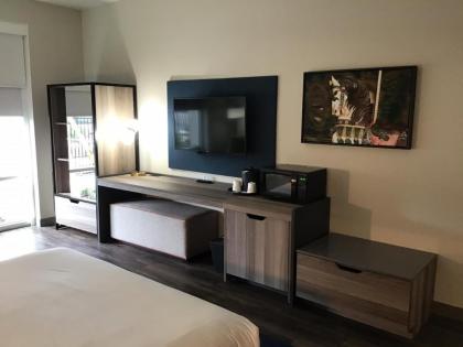 TRYP by Wyndham Orlando - image 8