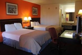Howard Johnson Enchanted Land - image 5