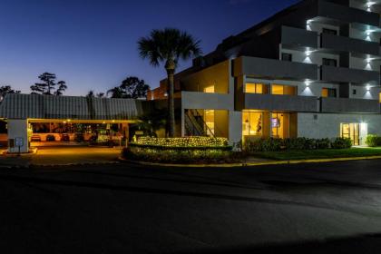 Palazzo Lakeside Hotel - image 17