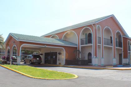 Shining Light Inn & Suites - image 17