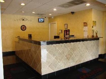 Shining Light Inn & Suites - image 2