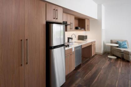 Element Orlando International Drive - image 7