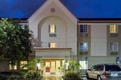 MainStay Suites Orlando Altamonte Springs - image 2