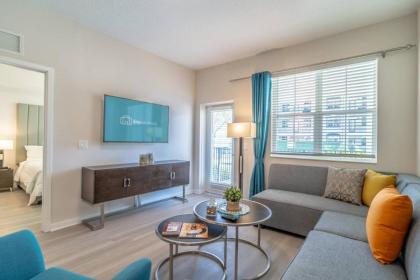 4013 Vista Cay