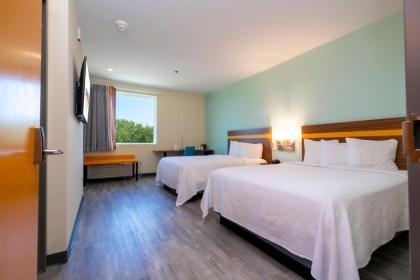 SPOT X Hotel Orlando/Intl Dr by The Red Collection - image 3