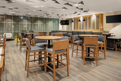 TownePlace Suites by Marriott Orlando Airport - image 5