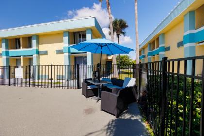 Garnet Inn & Suites Orlando - image 16