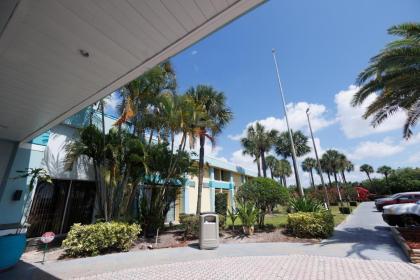 Garnet Inn & Suites Orlando - image 20