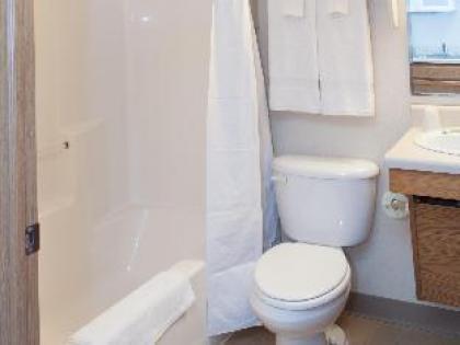 WoodSpring Suites Orlando North - Maitland - image 13
