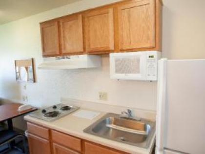 WoodSpring Suites Orlando North - Maitland - image 15