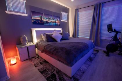 Brand New Modern Pet Friendly Zen Home with Private Home Theater & Hot Tub! home - image 22