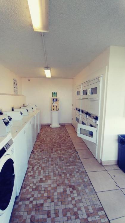 InTown Suites Extended Stay Select Orlando FL - Lee Rd - image 8
