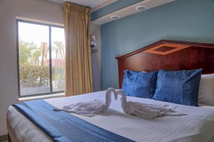Destiny Palms Hotel Maingate West - image 10