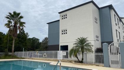 Destiny Palms Hotel Maingate West - image 12
