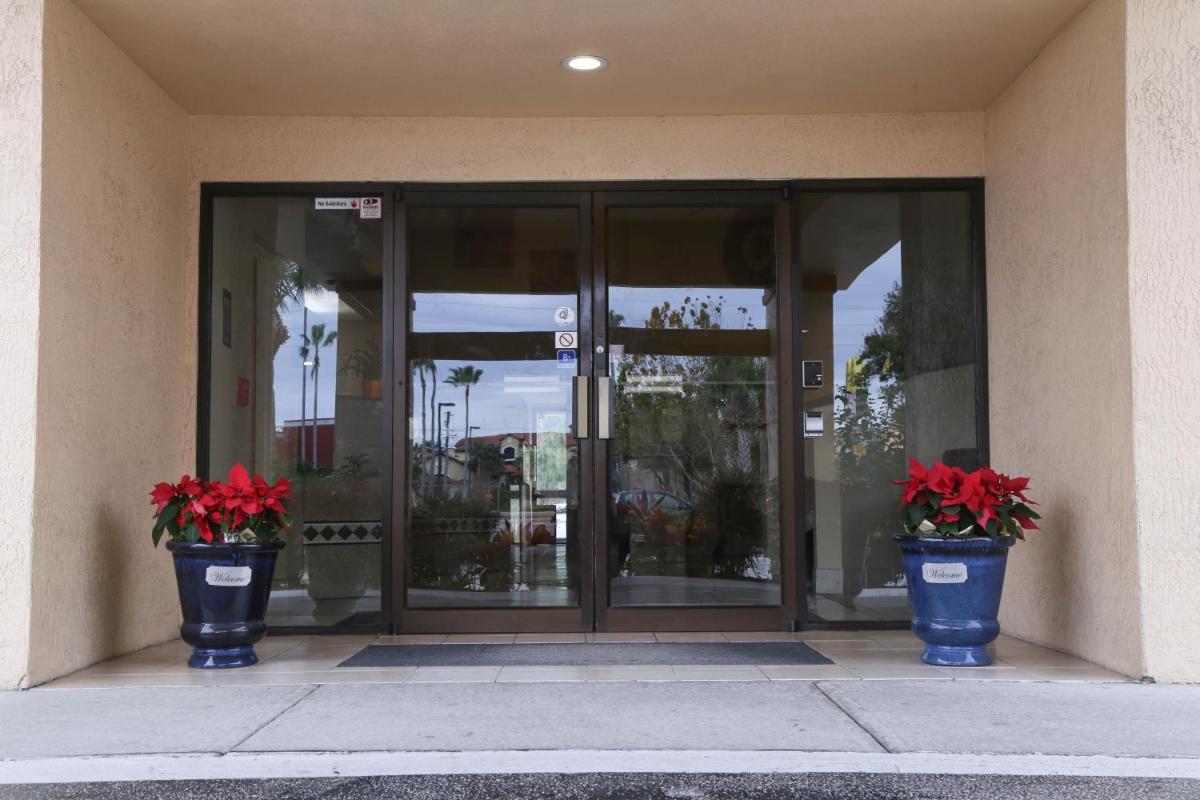 Destiny Palms Hotel Maingate West - image 7