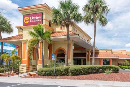 Clarion Inn & Suites Kissimmee-Lake Buena Vista South - image 19