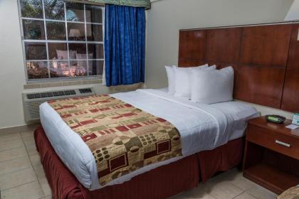 Flamingo Express Hotel - image 18