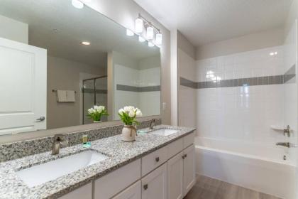 4012 Vista Cay - image 26