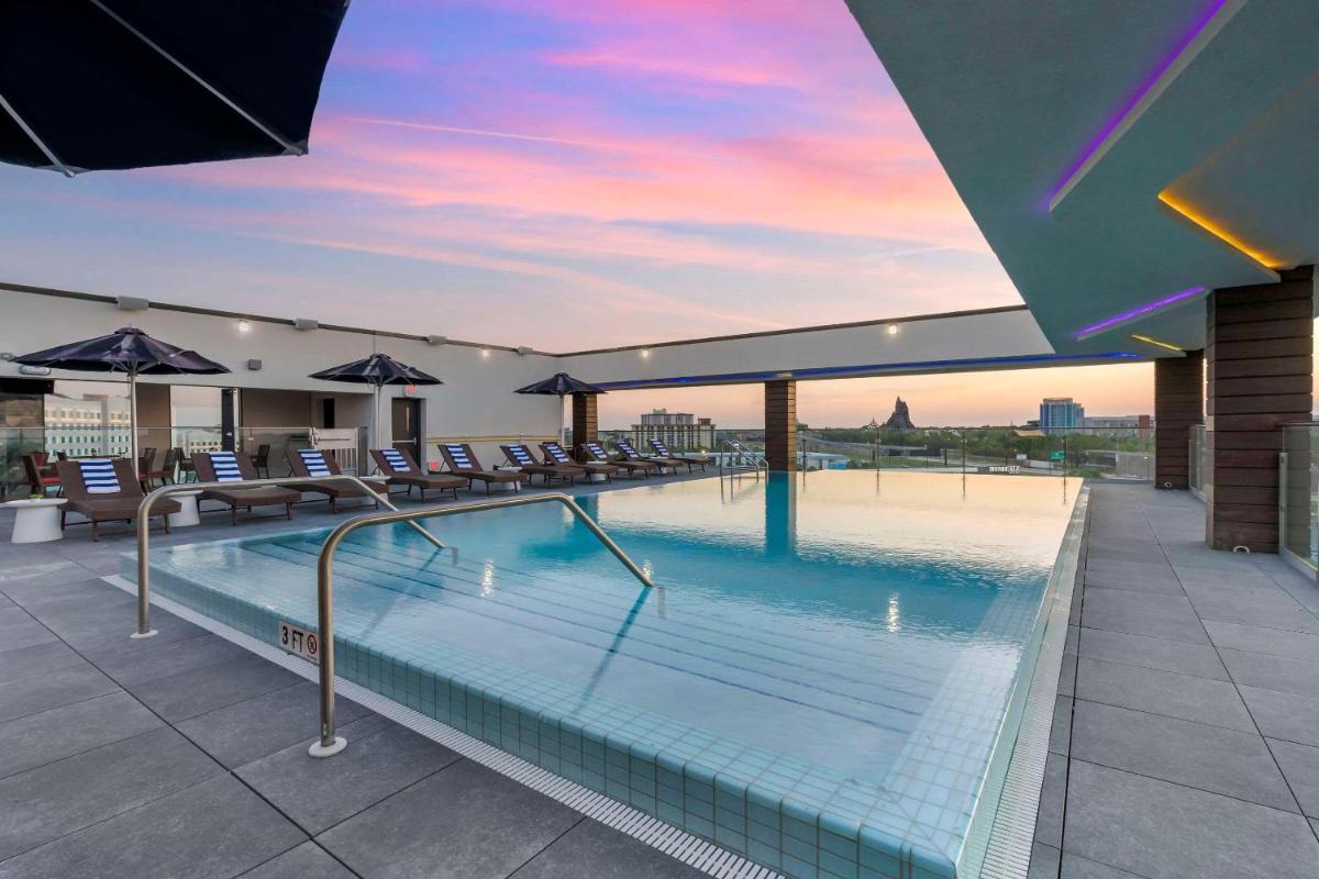 Cambria Hotel Orlando Universal Blvd - main image