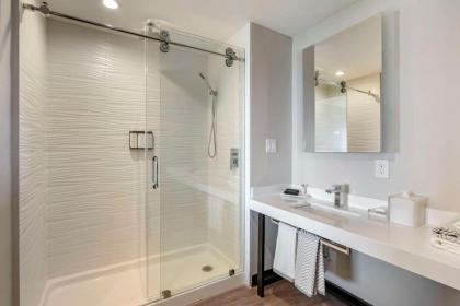 Cambria Hotel Orlando Universal Blvd - image 16