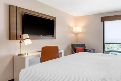 Cambria Hotel Orlando Universal Blvd - image 19