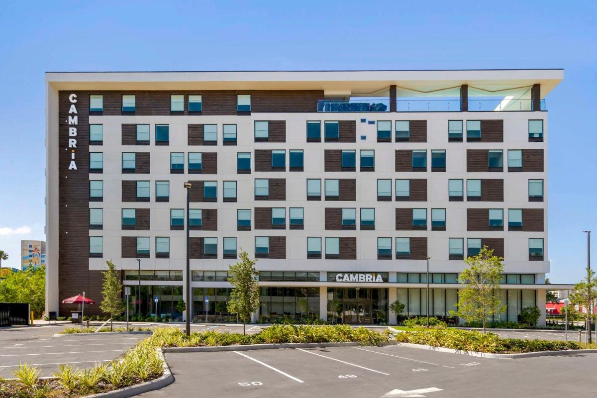 Cambria Hotel Orlando Universal Blvd - image 2