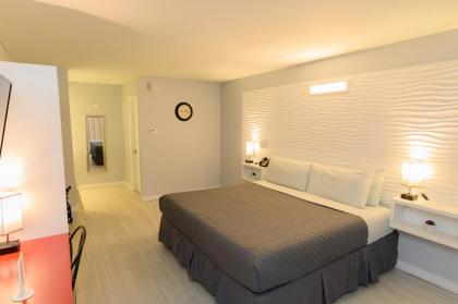 Hotel Room Near Disney 4 People - image 9