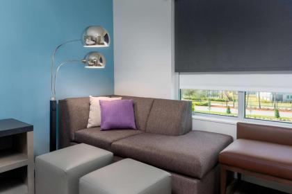Hyatt House Orlando Airport - image 17