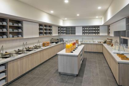 Hyatt House Orlando Airport - image 9