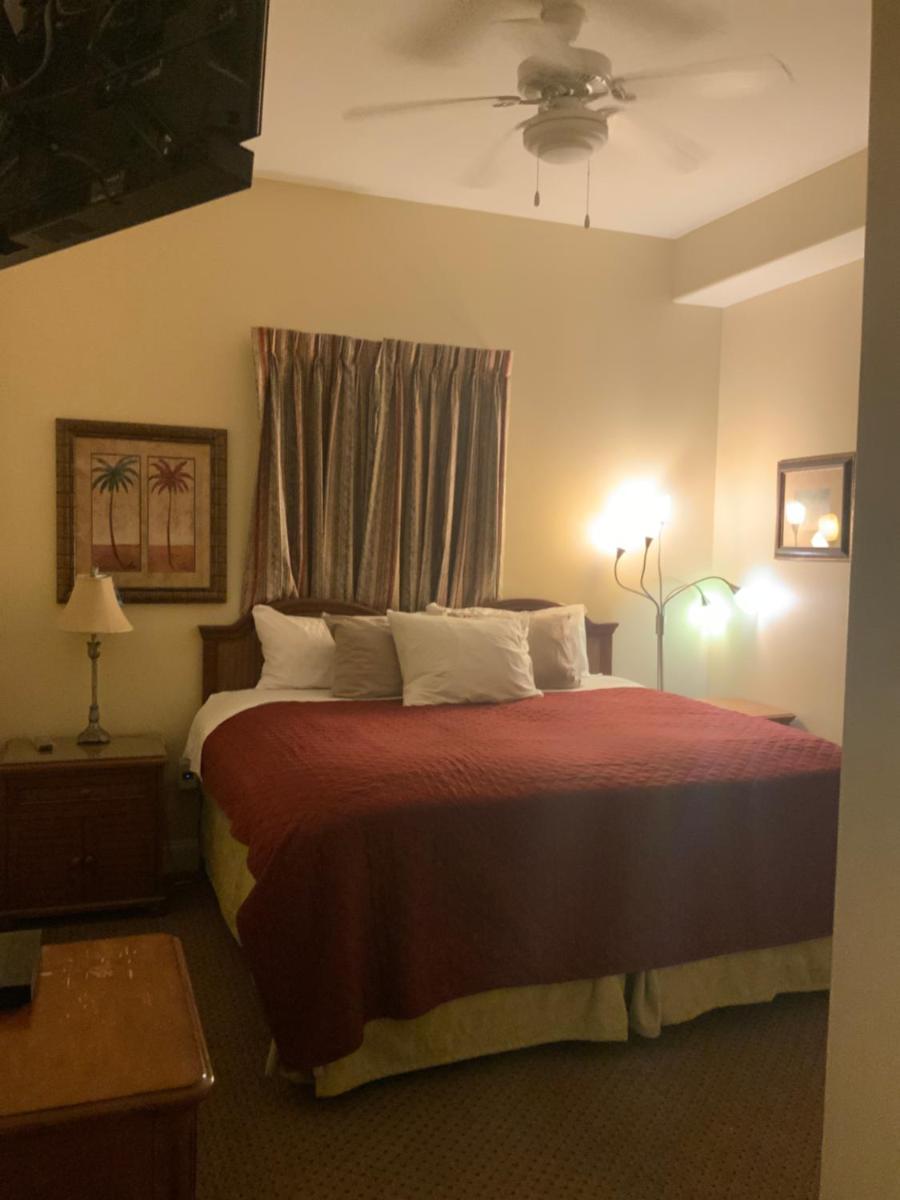 Bedroom Penthouse Blue Heron - main image