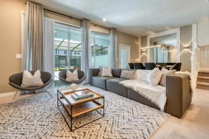NEW 5 BDRM Windsor Island Resort - image 15