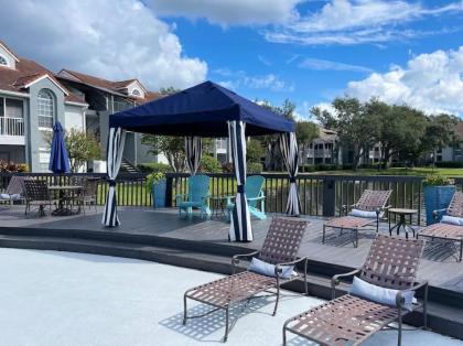 Lovely 2-bedroom rental unit with pool - image 10