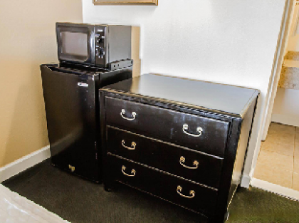 OYO Hotel Orlando South Orange Blossom Trail - image 11