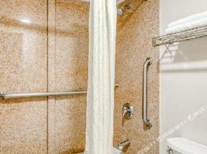 OYO Hotel Orlando South Orange Blossom Trail - image 13