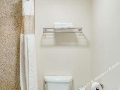 OYO Hotel Orlando South Orange Blossom Trail - image 16