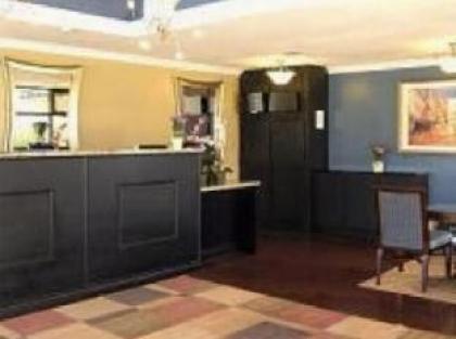 OYO Hotel Orlando South Orange Blossom Trail - image 3