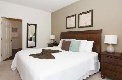 Bedrooms  2 Bathrooms  West Lucaya 3232 WA - image 2