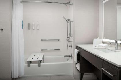 Home2 Suites by Hilton Orlando Southeast Nona - image 10