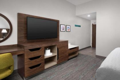 Hampton Inn Orlando Southeast Nona - image 12