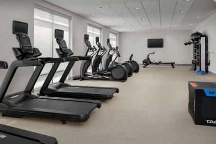Hampton Inn Orlando Southeast Nona - image 20