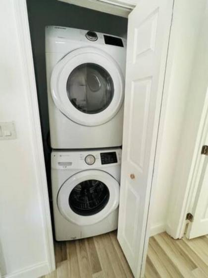 1st floor apt 3 bed/ 2 bath in downtown orlando - image 19