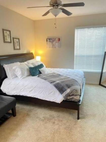 Relax and Unwind 2br 2ba King - image 3