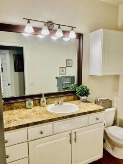 Relax and Unwind 2br 2ba King - image 7