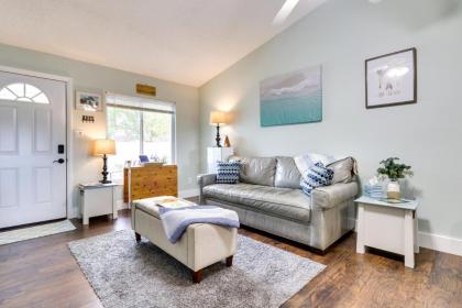 Pet-Friendly Orlando Home Near Hospitals - image 4