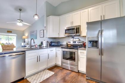 Pet-Friendly Orlando Home Near Hospitals - image 8